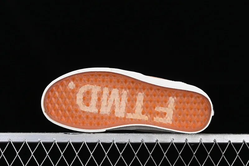 All Categories Vans Vans Series Vans Mid Vans China FTMD x Vans Half Cab Little Kid Joint Anaheim Series China Skateboard Shoes VN0A5KXJCG1
